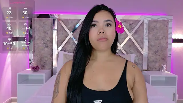 Snapshot of MarianaGarciaa__ chatting on November 14, 2025, 7:23 pm MarianaGarciaa online show from November 14, 2025, 7:23 pm