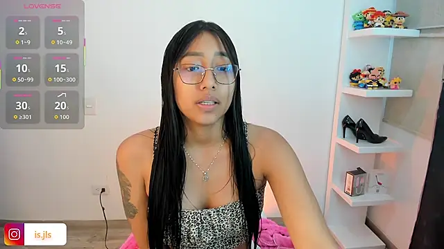 isa bellaa0 online show from November 11, 2025, 11:10 am