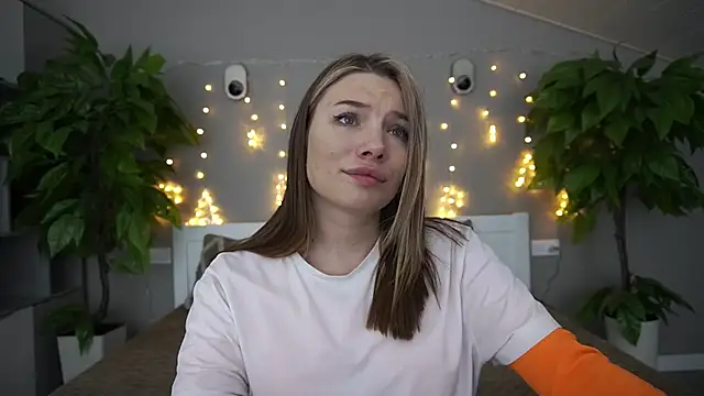 Snapshot of IceDanielles chatting on January 7, 2025, 2:19 pm IceDanielles online show from January 7, 2025, 2:19 pm