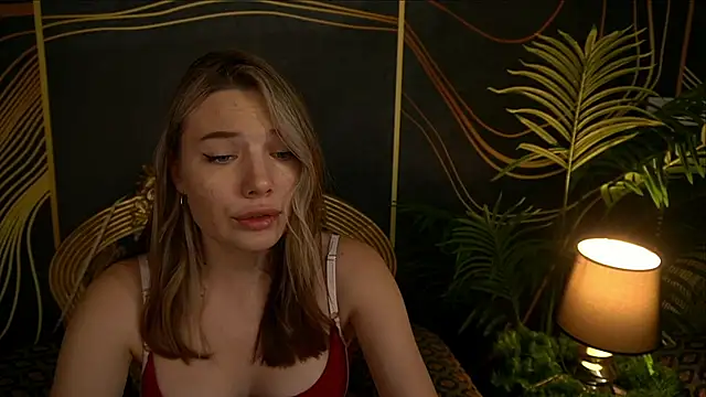 Snapshot of IceDanielles chatting on February 1, 2025, 2:45 pm IceDanielles online show from February 1, 2025, 2:45 pm