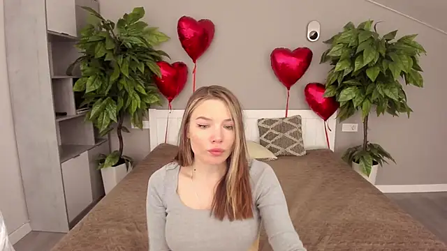 Snapshot of IceDanielles chatting on February 20, 2025, 1:30 pm IceDanielles online show from February 20, 2025, 1:30 pm