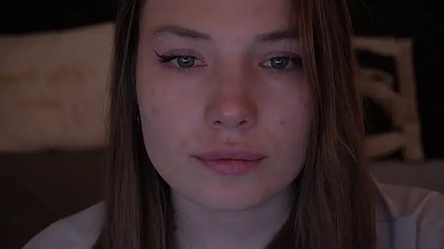 Snapshot of IceDanielles chatting on November 23, 2025, 1:22 pm IceDanielles online show from November 23, 2025, 1:22 pm