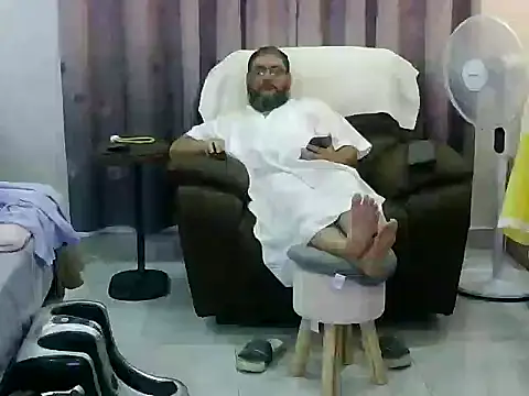 largepanny online show from March 26, 2026, 5:51 pm