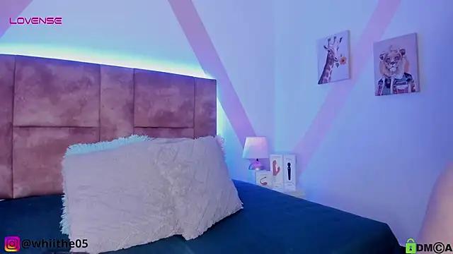 Snapshot of isabella_whiithe chatting on January 28, 2025, 6:07 pm isabella whiithe online show from January 28, 2025, 6:07 pm