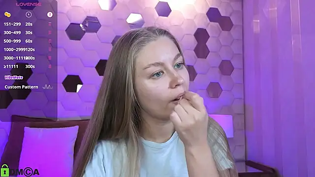 Polumna cute online show from June 13, 2026, 1:31 pm
