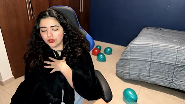 Ales Kitten online show from February 13, 2025, 7:42 pm