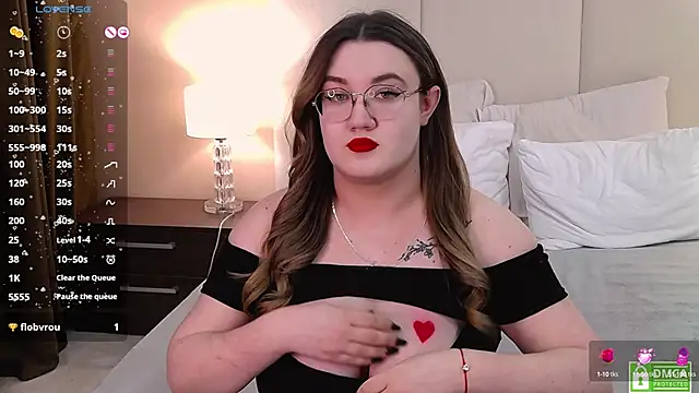 Snapshot of Nancy_Mooree chatting on February 7, 2025, 4:35 pm Nancy Mooree online show from February 7, 2025, 4:35 pm