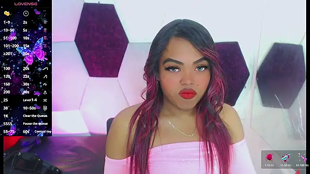 Snapshot of KayleighDreams_ chatting on January 14, 2026, 7:19 pm KayleighDreams online show from January 14, 2026, 7:19 pm