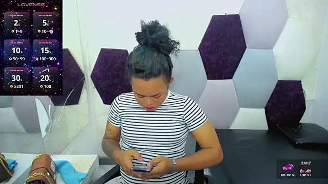 Snapshot of KayleighDreams_ chatting on February 22, 2026, 2:34 am KayleighDreams online show from February 22, 2026, 2:34 am