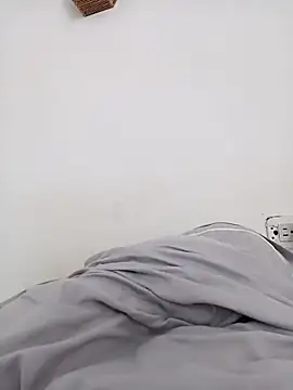 isabellehaynes online show from March 16, 2025, 6:44 pm