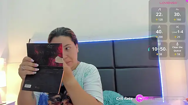 Aslhyn Gomez online show from September 11, 2025, 6:30 pm