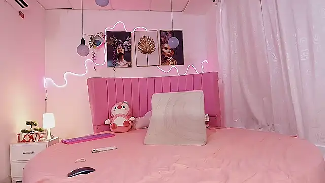 Azul horney online show from November 15, 2025, 9:32 pm