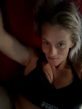 vixendoll87 online show from November 13, 2025, 6:51 pm