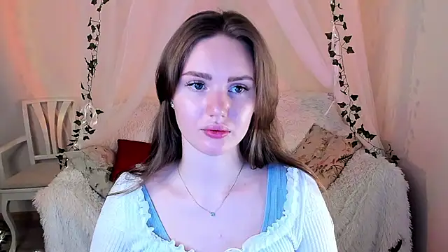 MishkaMe online show from October 12, 2025, 2:05 pm