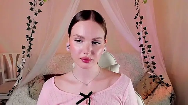 MishkaMe online show from November 16, 2025, 2:33 pm