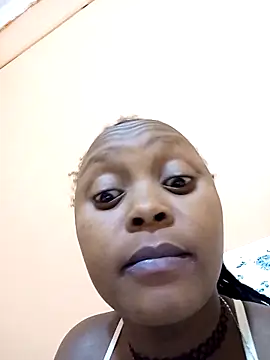 Cute tamara online show from November 10, 2025, 10:31 pm