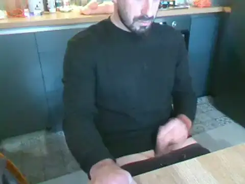 giorgakaci69 online show from December 2, 2024, 11:01 am