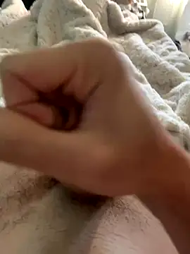 magrossebite25cm online show from September 24, 2025, 2:09 pm