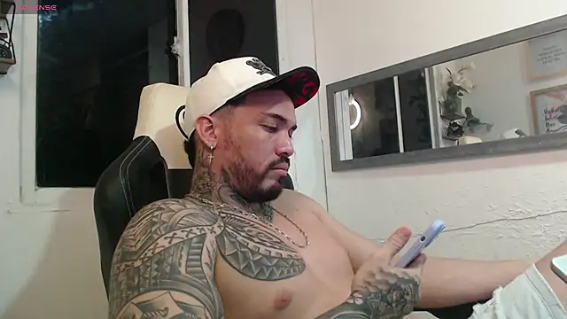 Snapshot of Angel_sex_latin chatting on December 22, 2024, 11:52 pm Angel sex latin online show from December 22, 2024, 11:52 pm