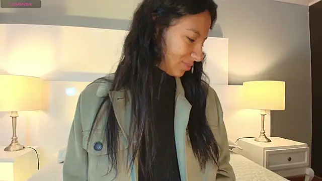 Tamaraakins online show from October 11, 2025, 12:15 pm