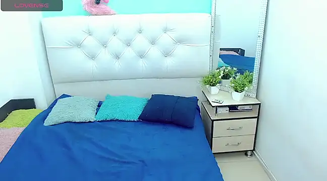 kinverly sexyx online show from January 24, 2025, 6:35 pm