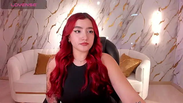 ViolettCastel online show from February 14, 2025, 7:44 pm