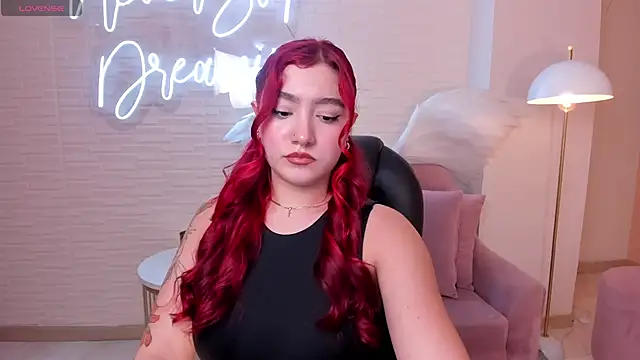 ViolettCastel online show from February 19, 2025, 7:38 pm