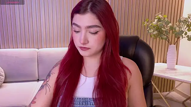 ViolettCastel online show from February 24, 2026, 7:34 pm