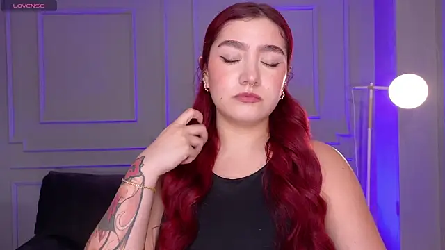 ViolettCastel online show from March 13, 2026, 6:58 pm