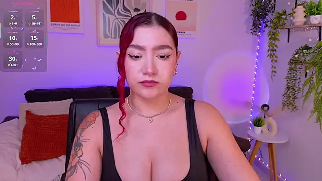 ViolettCastel online show from May 23, 2026, 10:58 pm
