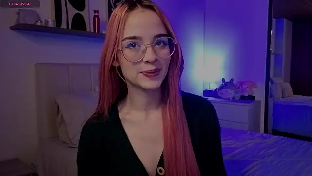 Roxxy mora online show from December 17, 2025, 10:16 pm