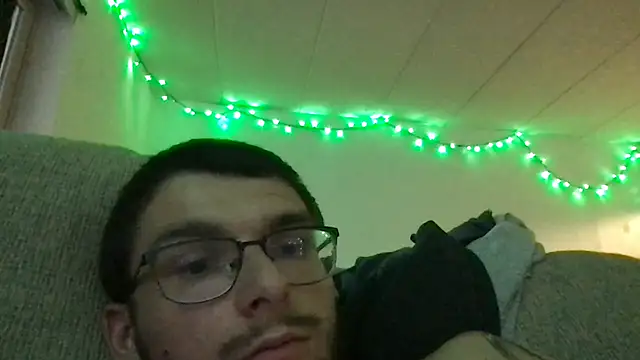 hungkubenski online show from September 22, 2025, 11:01 am