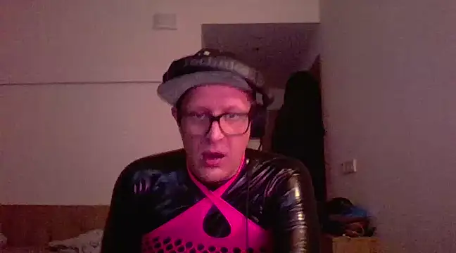 Bigthroaterboy online show from March 11, 2025, 6:21 am