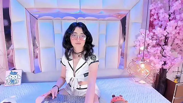 Snapshot of SaraMartini1 chatting on November 14, 2025, 5:50 am SaraMartini1 online show from November 14, 2025, 5:50 am