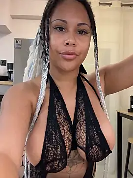 Snapshot of HaileyDiana chatting on October 23, 2025, 5:12 pm HaileyDiana online show from October 23, 2025, 5:12 pm