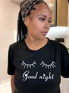 Snapshot of HaileyDiana chatting on November 5, 2025, 11:54 am HaileyDiana online show from November 5, 2025, 11:54 am