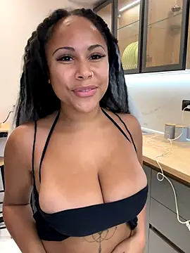 Snapshot of HaileyDiana chatting on November 11, 2025, 9:31 am HaileyDiana online show from November 11, 2025, 9:31 am