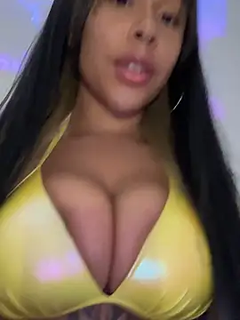 HaileyDiana online show from April 9, 2026, 6:02 pm