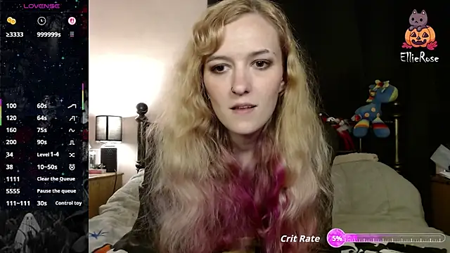 Snapshot of EllieeRose chatting on May 8, 2026, 11:32 pm EllieeRose online show from May 8, 2026, 11:32 pm