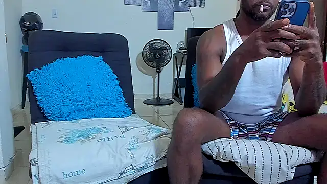 kerlysmith 24 online show from May 15, 2026, 3:19 pm