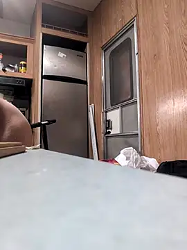 WilldoPita online show from November 24, 2025, 8:03 am