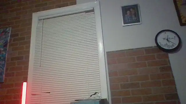 Snapshot of trash4cash chatting on December 8, 2024, 11:40 pm trash4cash online show from December 8, 2024, 11:40 pm