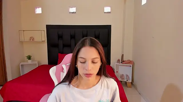 shanakendal2 online show from January 20, 2025, 4:23 pm