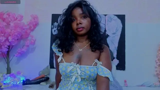 KilyetVera3x online show from April 12, 2026, 6:18 am