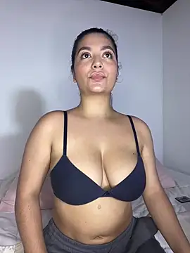 Snapshot of DashaStar chatting on March 19, 2025, 3:09 am DashaStar online show from March 19, 2025, 3:09 am