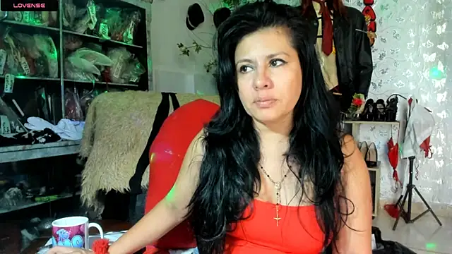 Snapshot of Erlinda-engel chatting on June 6, 2026, 12:43 pm Erlinda-engel online show from June 6, 2026, 12:43 pm