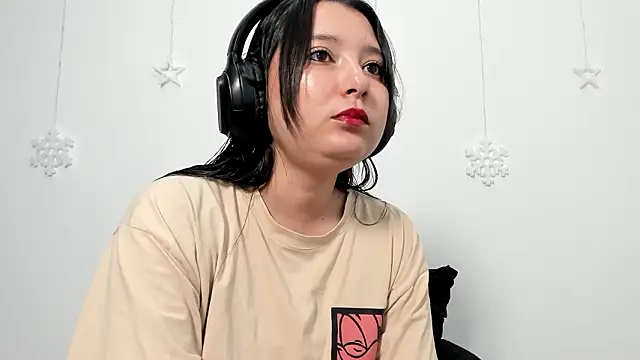 cami-01 online show from February 20, 2026, 8:53 pm