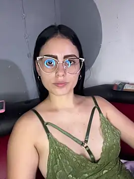 Snapshot of Azuna25 chatting on March 1, 2026, 5:15 pm Azuna25 online show from March 1, 2026, 5:15 pm