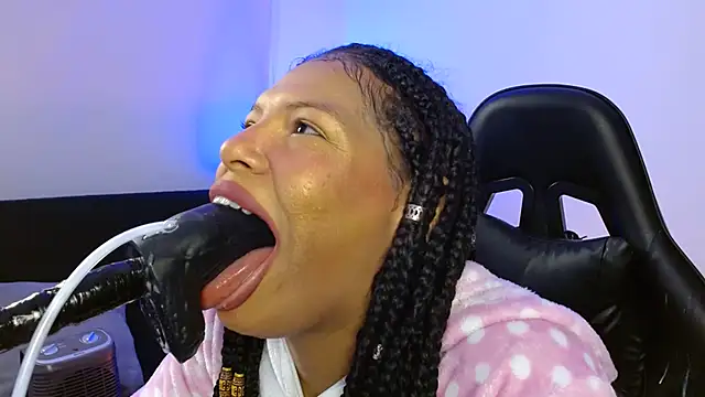 Anabel693 online show from January 19, 2025, 10:39 am