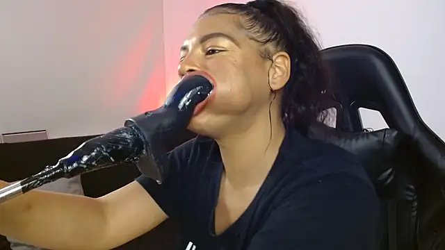 Anabel693 online show from March 10, 2025, 4:46 pm